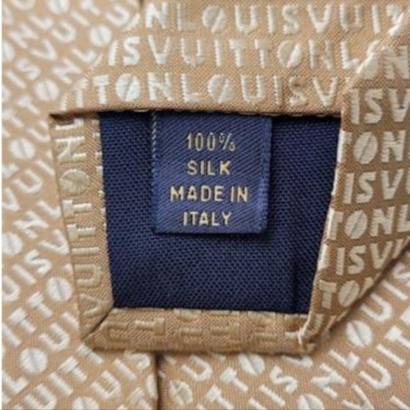 Louis Vuitton Gold Monogram Logo 100% Silk Tie - Picture 3 of 9